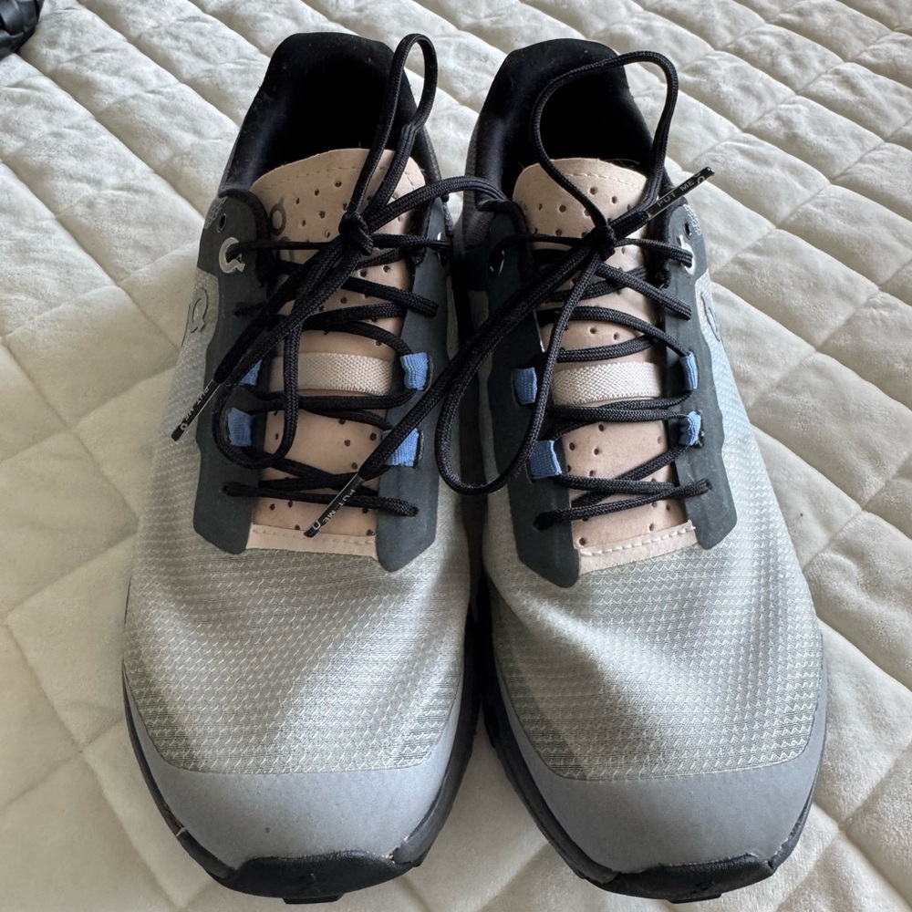 Women's Gray and Black Athletic Shoes